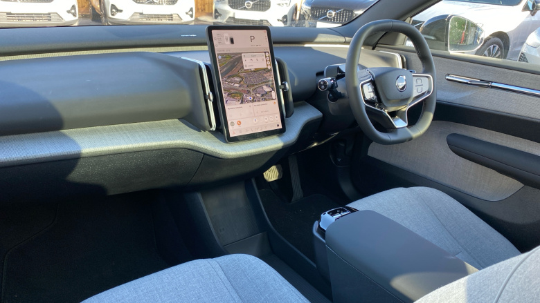 Volvo EX30 200kW SM Extended Range Ultra 69kWh 5dr Auto Electric Estate